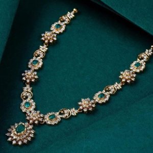 Diamond Round Necklace With Green Stone